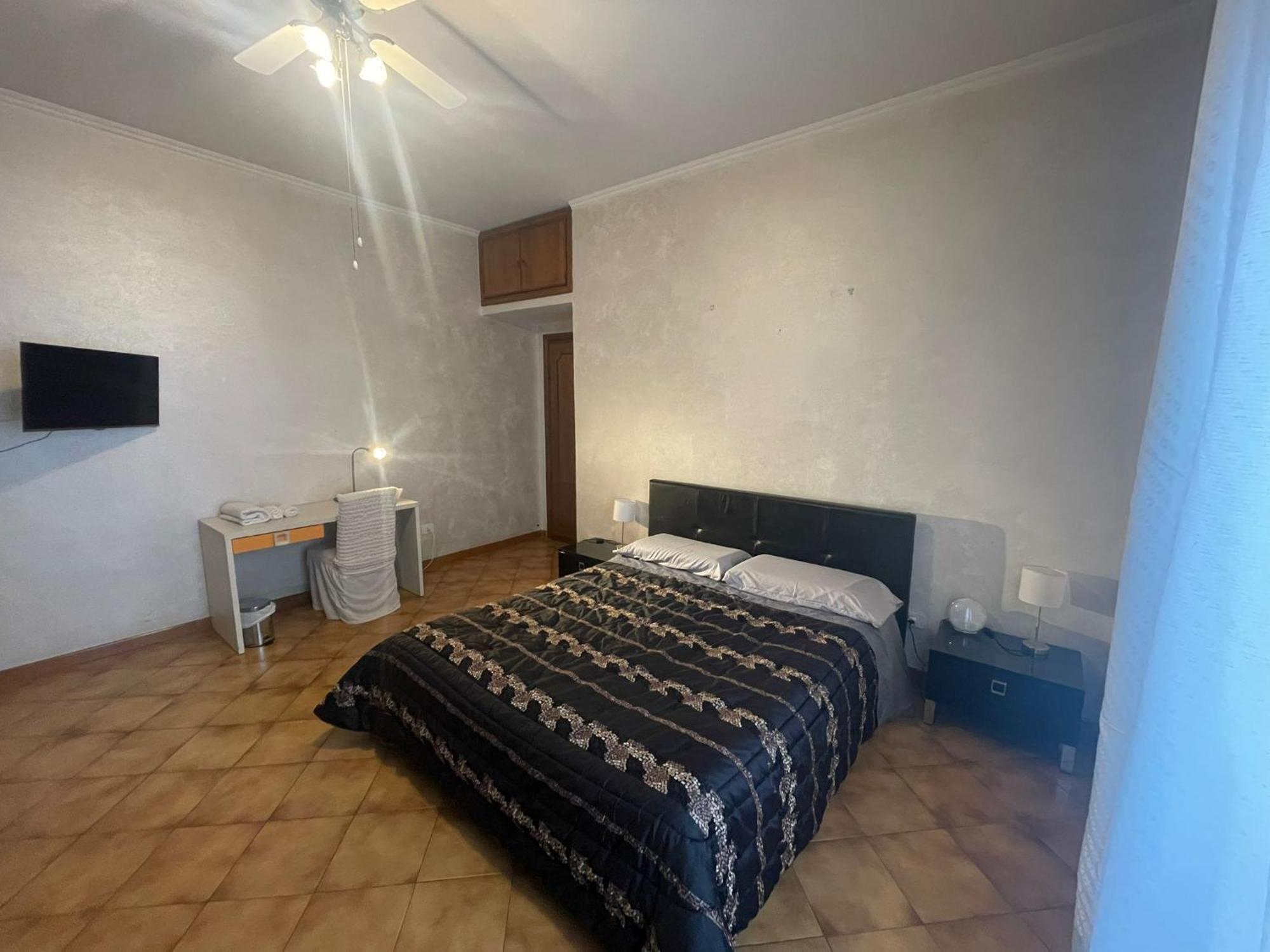 Eternal Apartment Rom